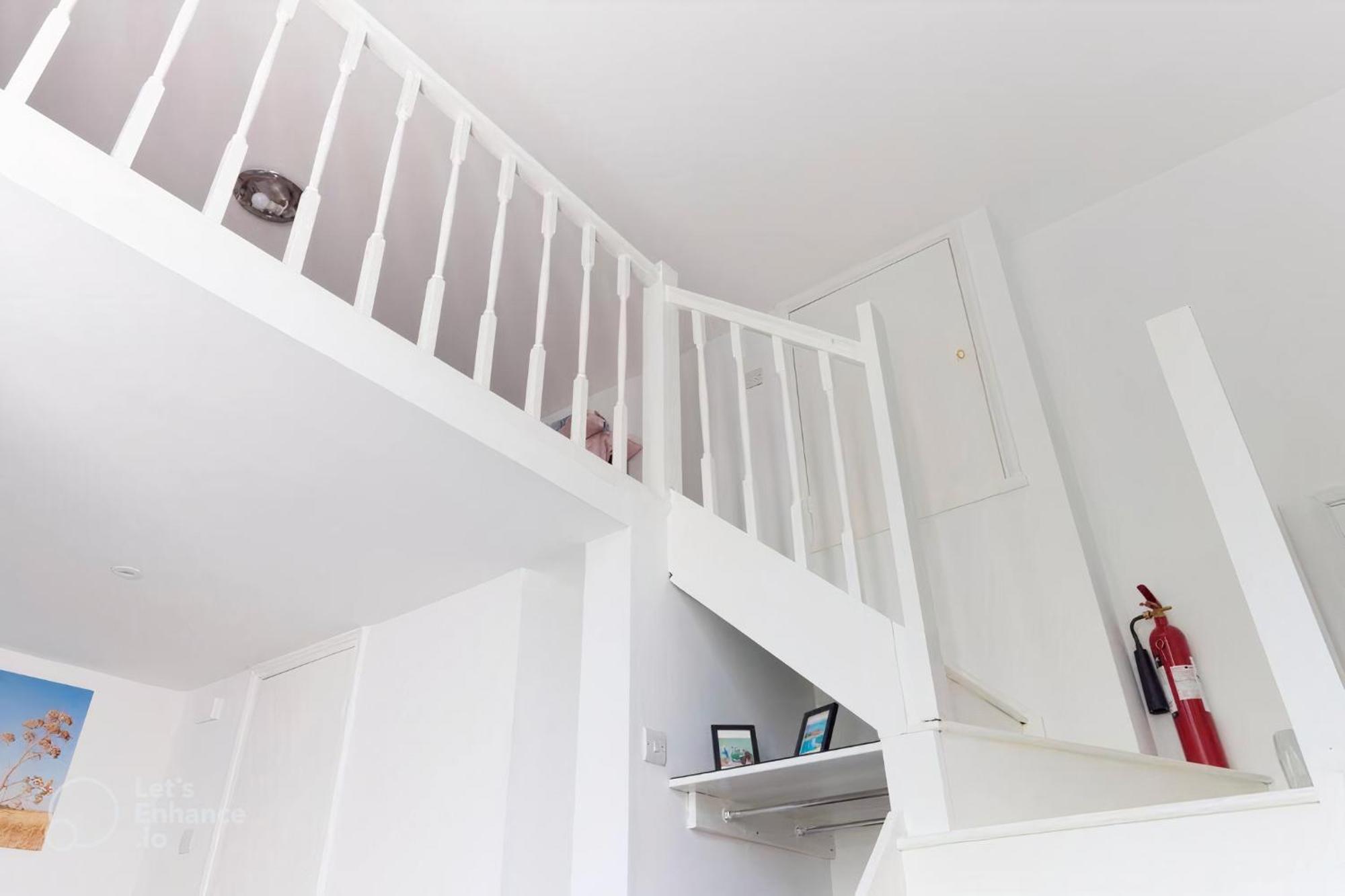 런던 Chic Bayswater Luxury Retreat 아파트 외부 사진
